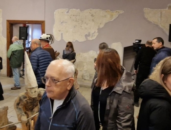 ZBIGNIEW BURY - RZEŹBY Z DRZEW - zdjęcie3