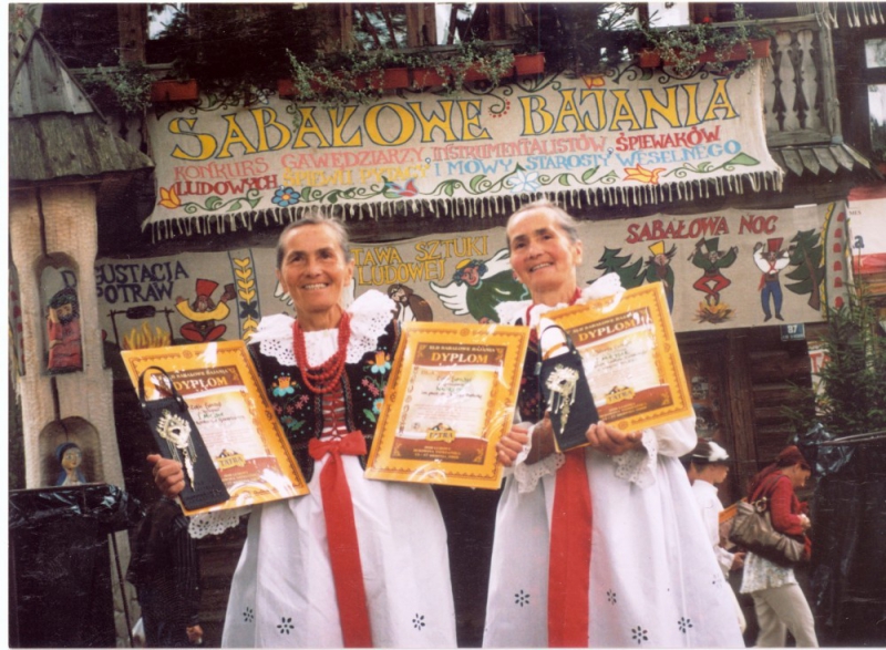 „W zgodzie z naturą i kulturą. O siostrach Józefie i Zofii Sordyl ”