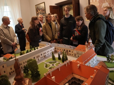 Maria Christina Habsburg wraz z rodziną odwiedziła Muzeum Miejskie w Żywcu - zdjęcie15